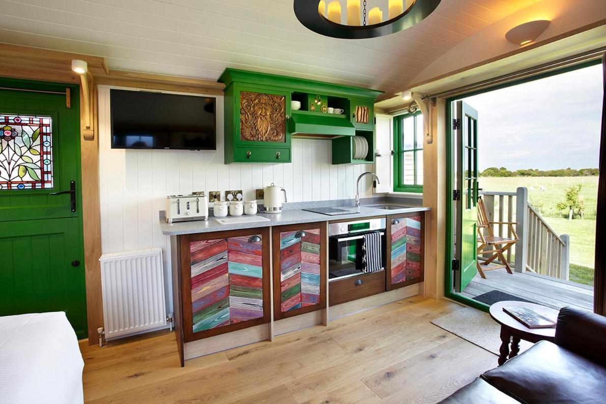 Hornington Manor Shepherds Huts - York — Photos 1